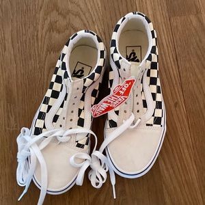 NWT Vans sneakers